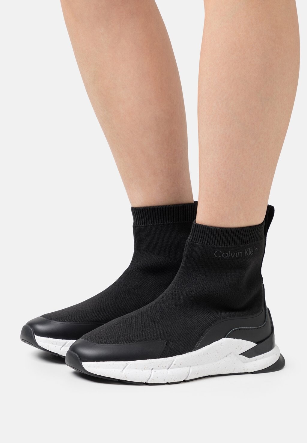 

Высокие кроссовки Calvin Klein, черный
