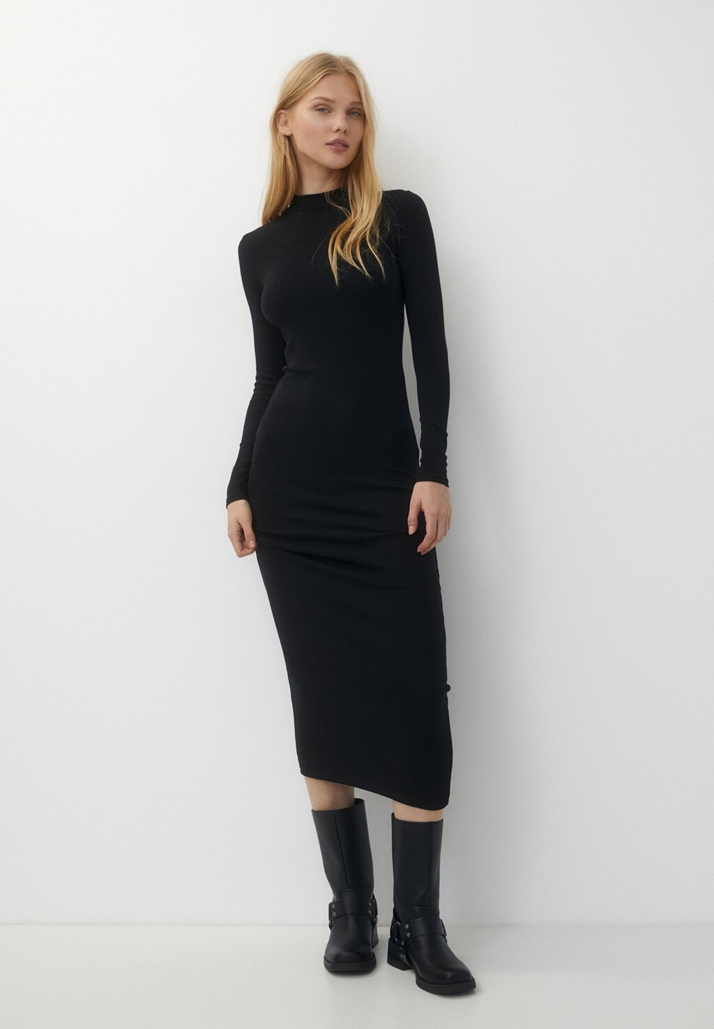 

МИДИ Mock Neck PULL&BEAR