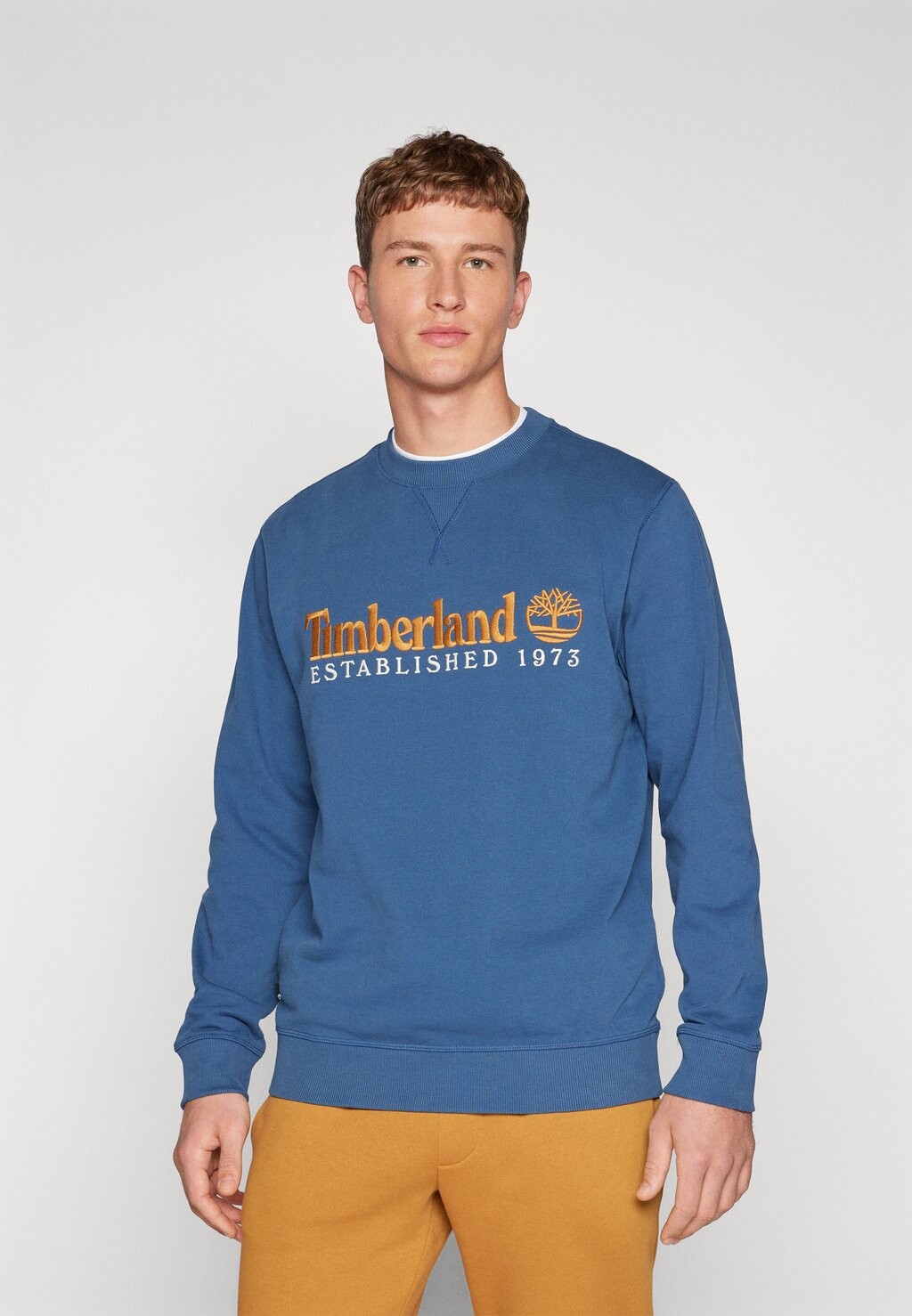 

Толстовка Established 1973 Logo Crew Timberland, цвет dark denim