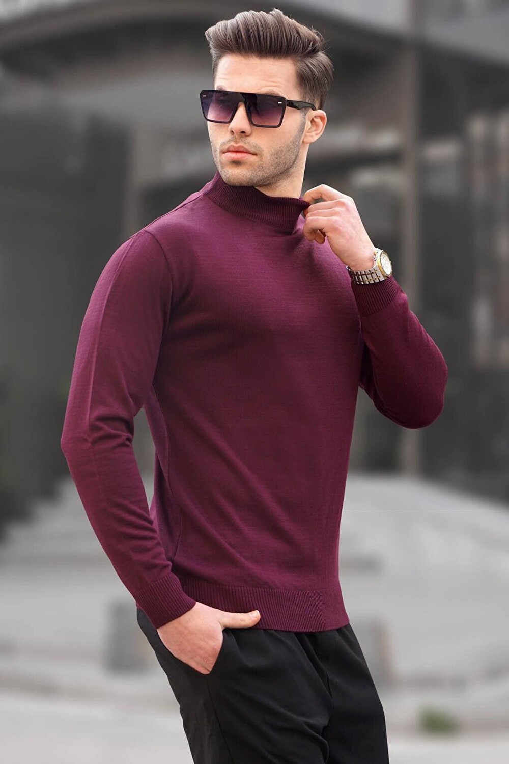 

Мужской трикотажный свитер Cherry Rotten Slim Fit с полуводолазкой 6343 MADMEXT
