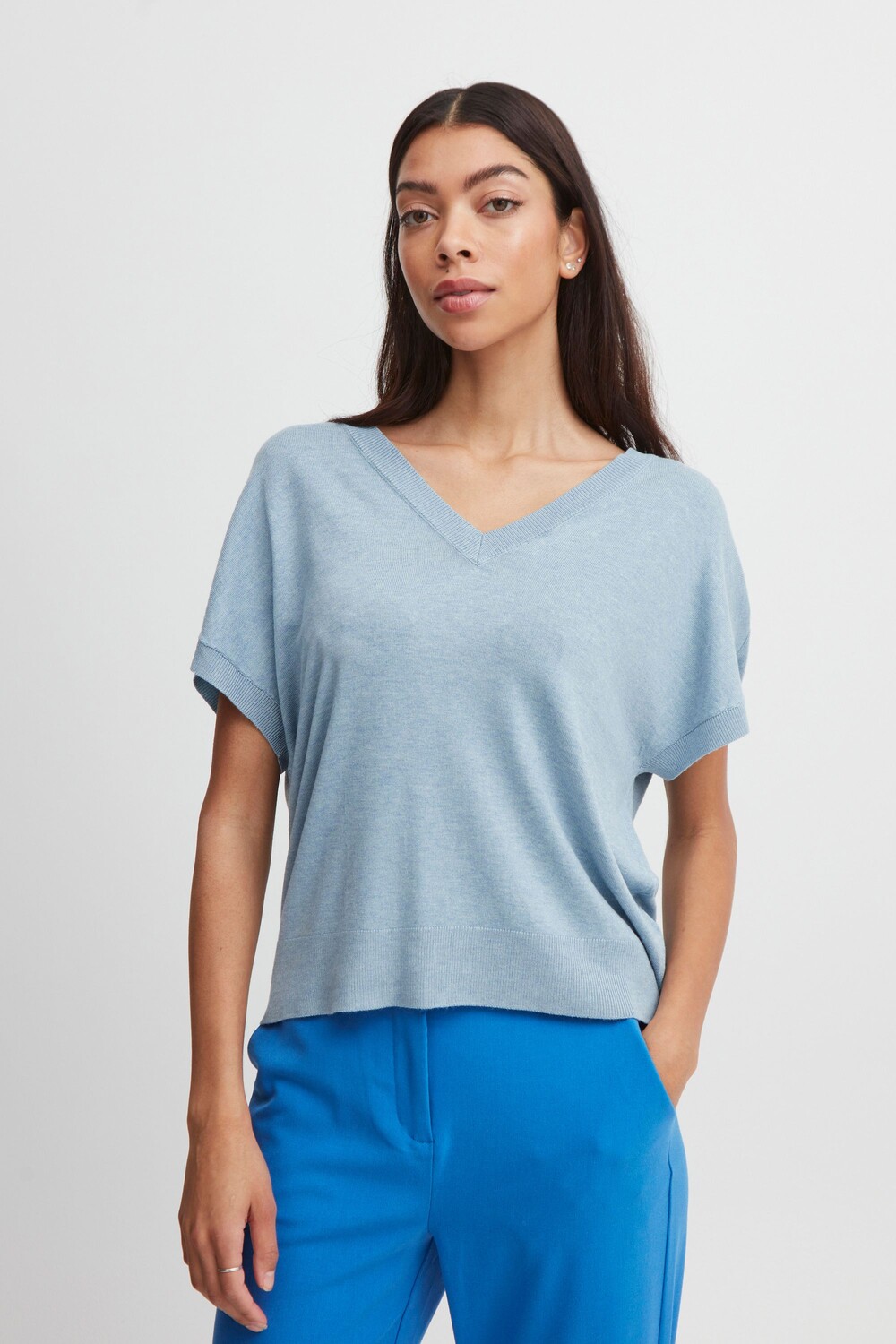 

Кардиган b.young Kurzarmpullover BYMMPIMBA1 VNECK SLIPOVER 20811915, синий