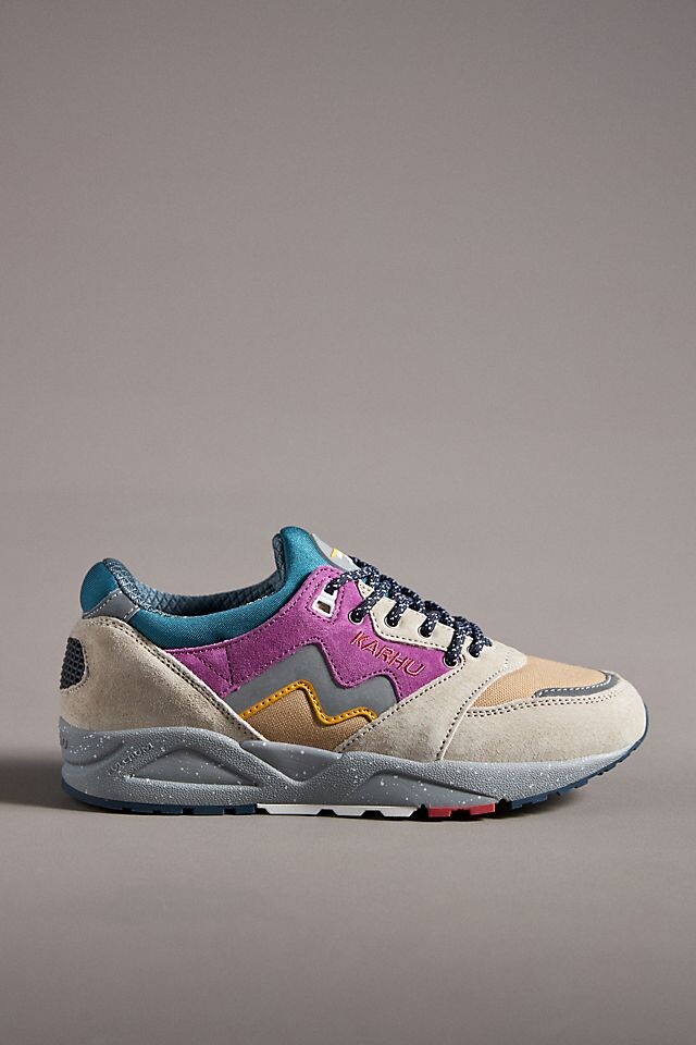 

Кроссовки Karhu Aria 95, светло-серый