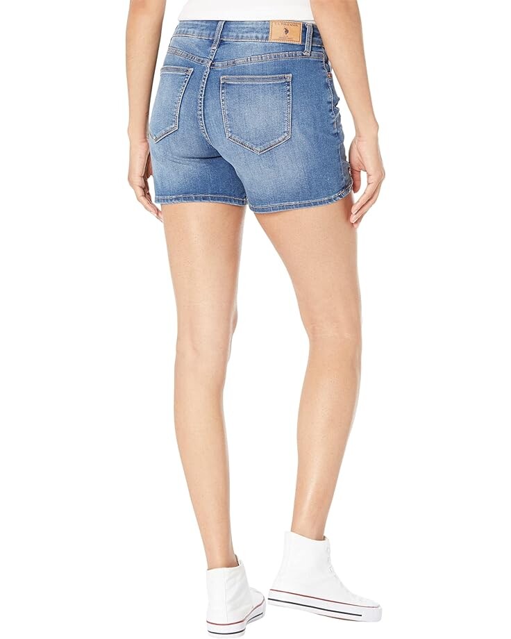 

Шорты U.S. POLO ASSN. 4 1/2" Mid-Rise Stretch Denim Shorts in Medium Enzyme Wash, цвет Medium Enzyme Wash