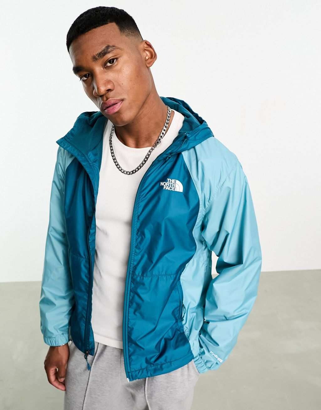 

Синяя водоотталкивающая куртка The North Face Hydrenaline 2000 WindWall