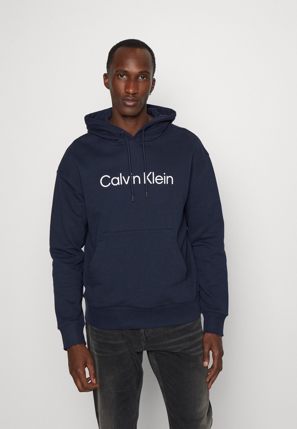 

Толстовка Calvin Klein Hero Logo Comfort Hoodie, ночное небо, Черный