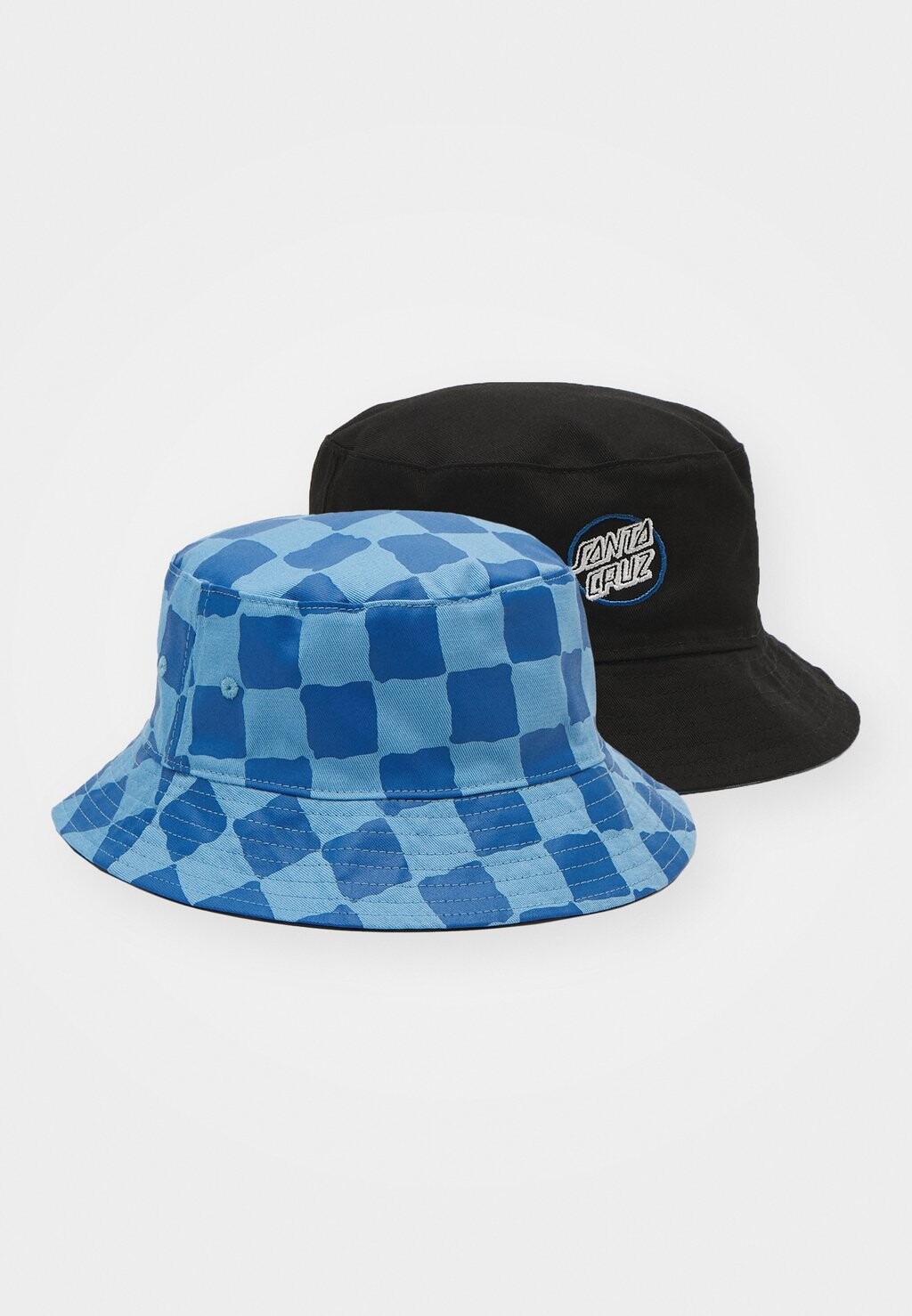 цена Панама BREAKER OPUS DOT BUCKET HAT UNISEX Santa Cruz, цвет black/dusty blue