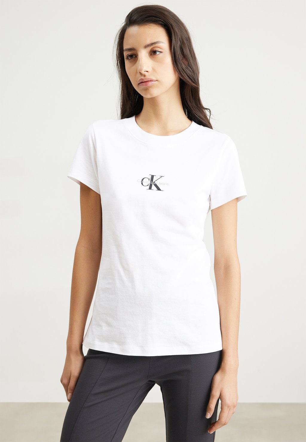 Базовая футболка CLASSIC SLIM FIT CREW MONOLOGUE Calvin Klein Jeans, ярко-белая
