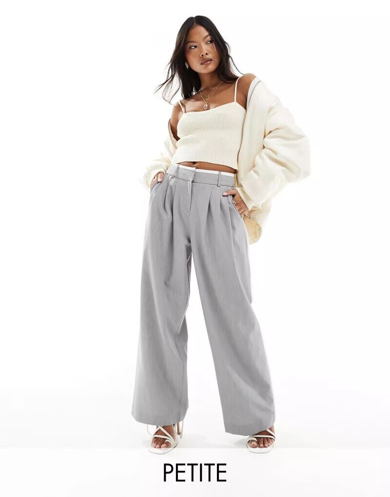 

Серые брюки с полосками по бокам River Island