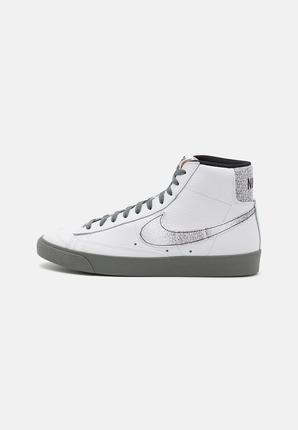 

Высокие кеды BLAZER MID '77 Nike, белый/дымчато-серый/черный/карго хаки