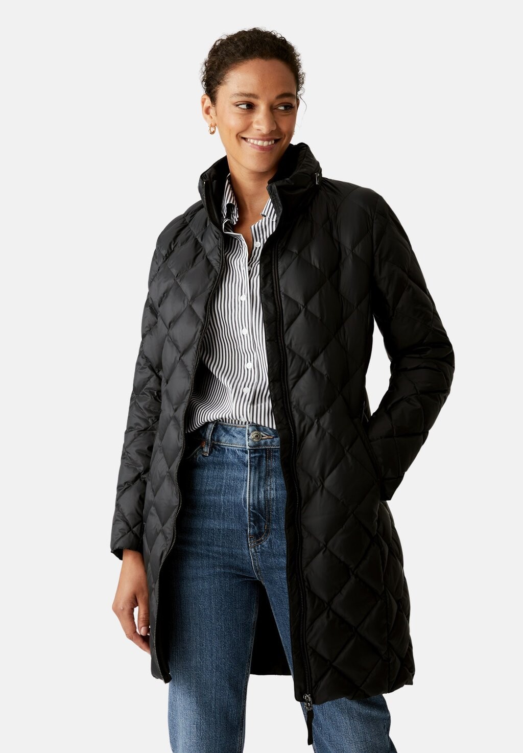 

Пуховик Marks & Spencer, черный
