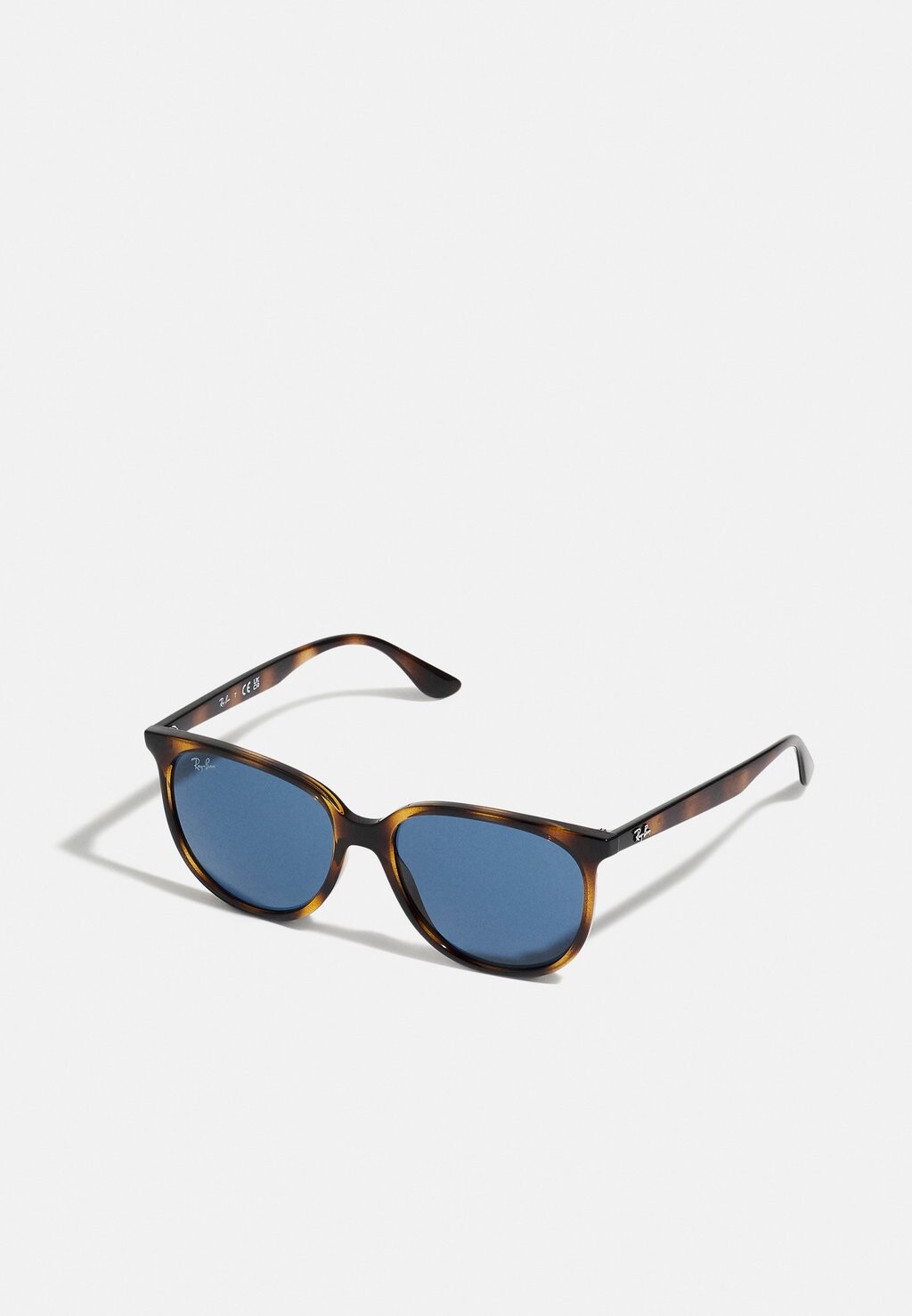 

Солнцезащитные очки Ray-Ban