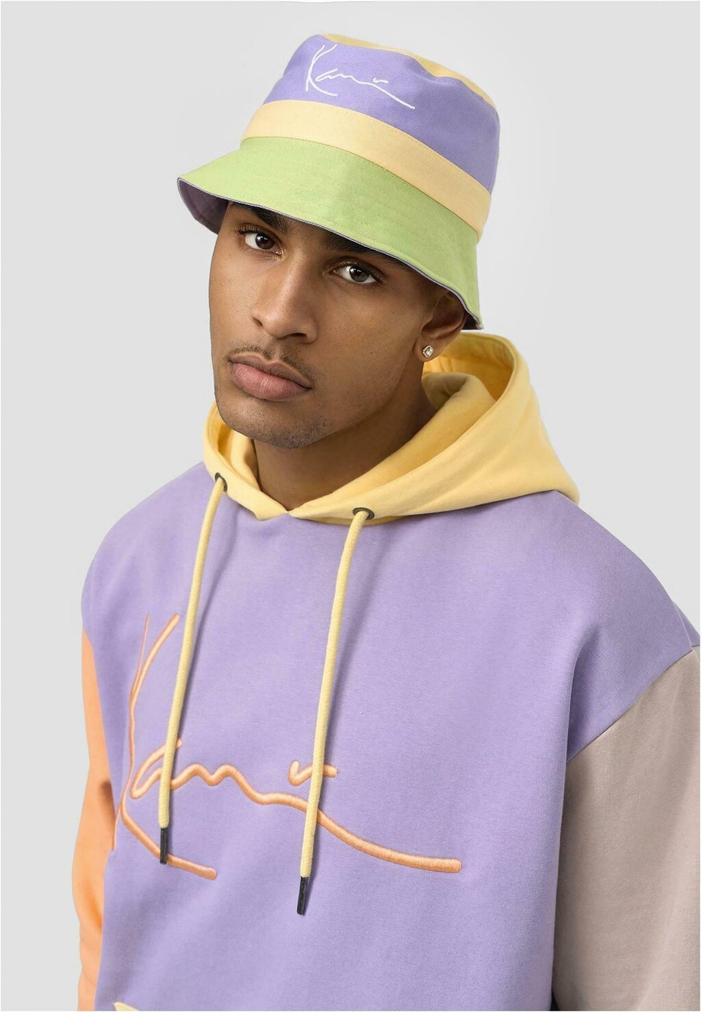 

Шапка Karl Kani, фиолетовый