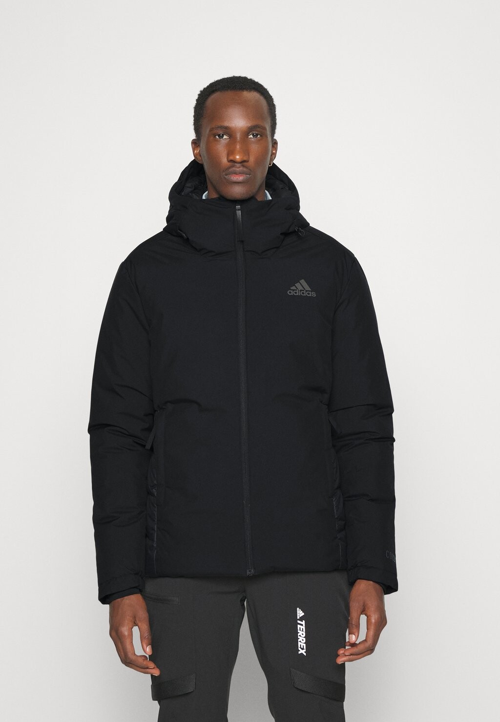 

Пуховик Adidas