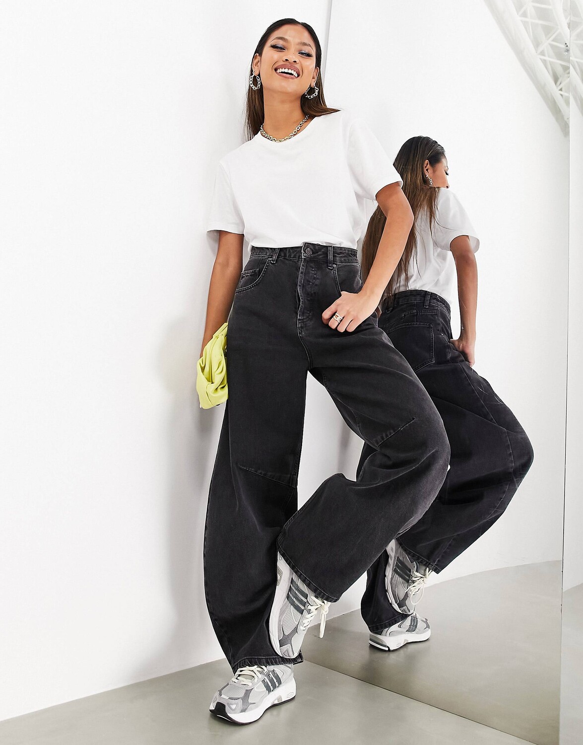 

Черные выбеленные джинсы-бочонки ASOS EDITION Sydney