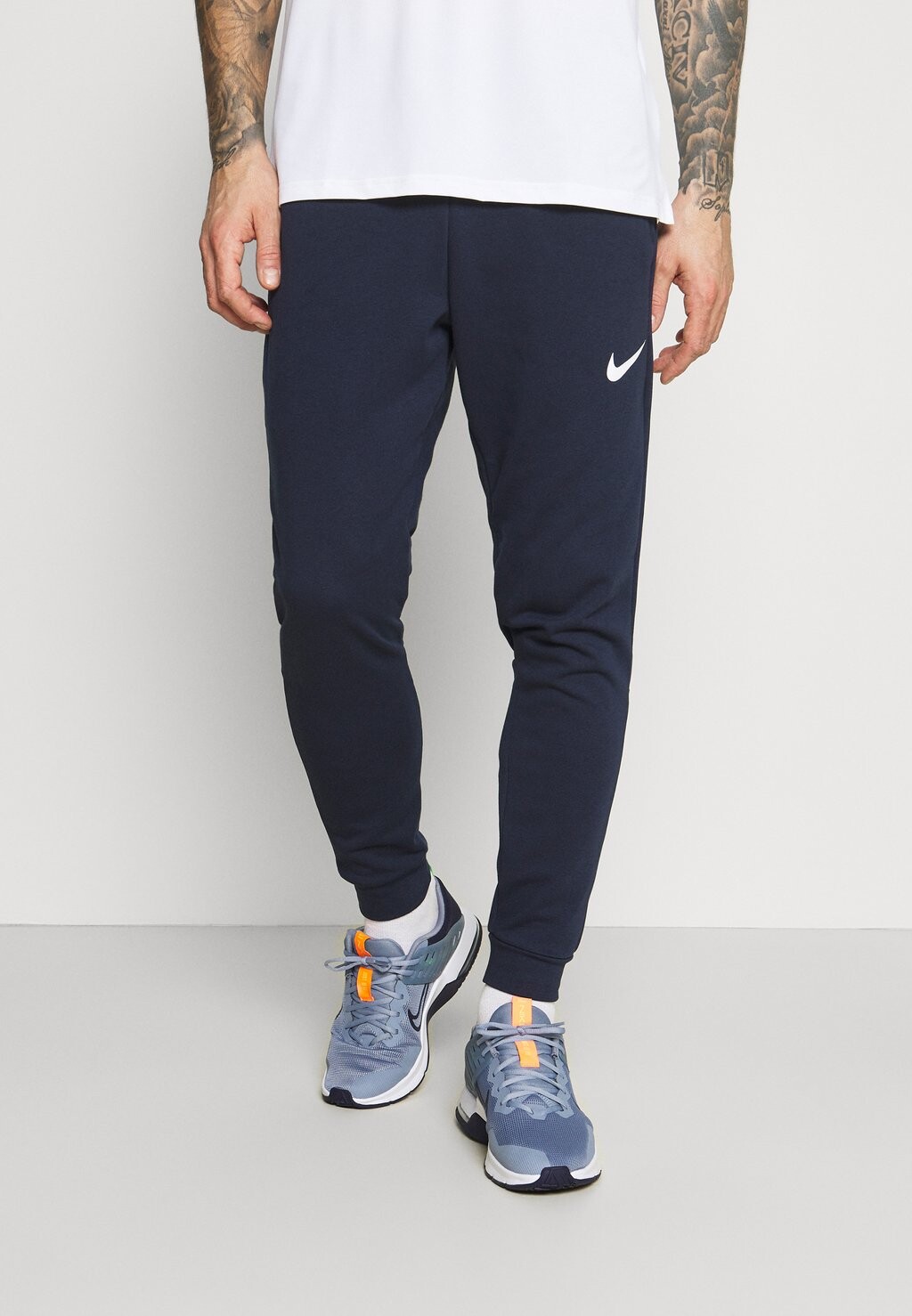 

Спортивные брюки Nike M Df Flc Taper, обсидиан / белый