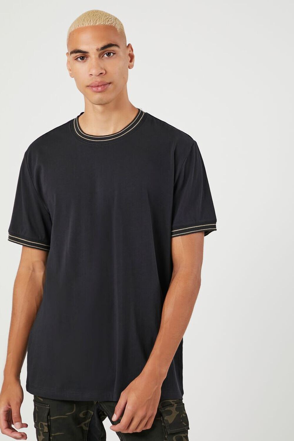 

Футболка Ringer с полосатой отделкой Forever 21, черный