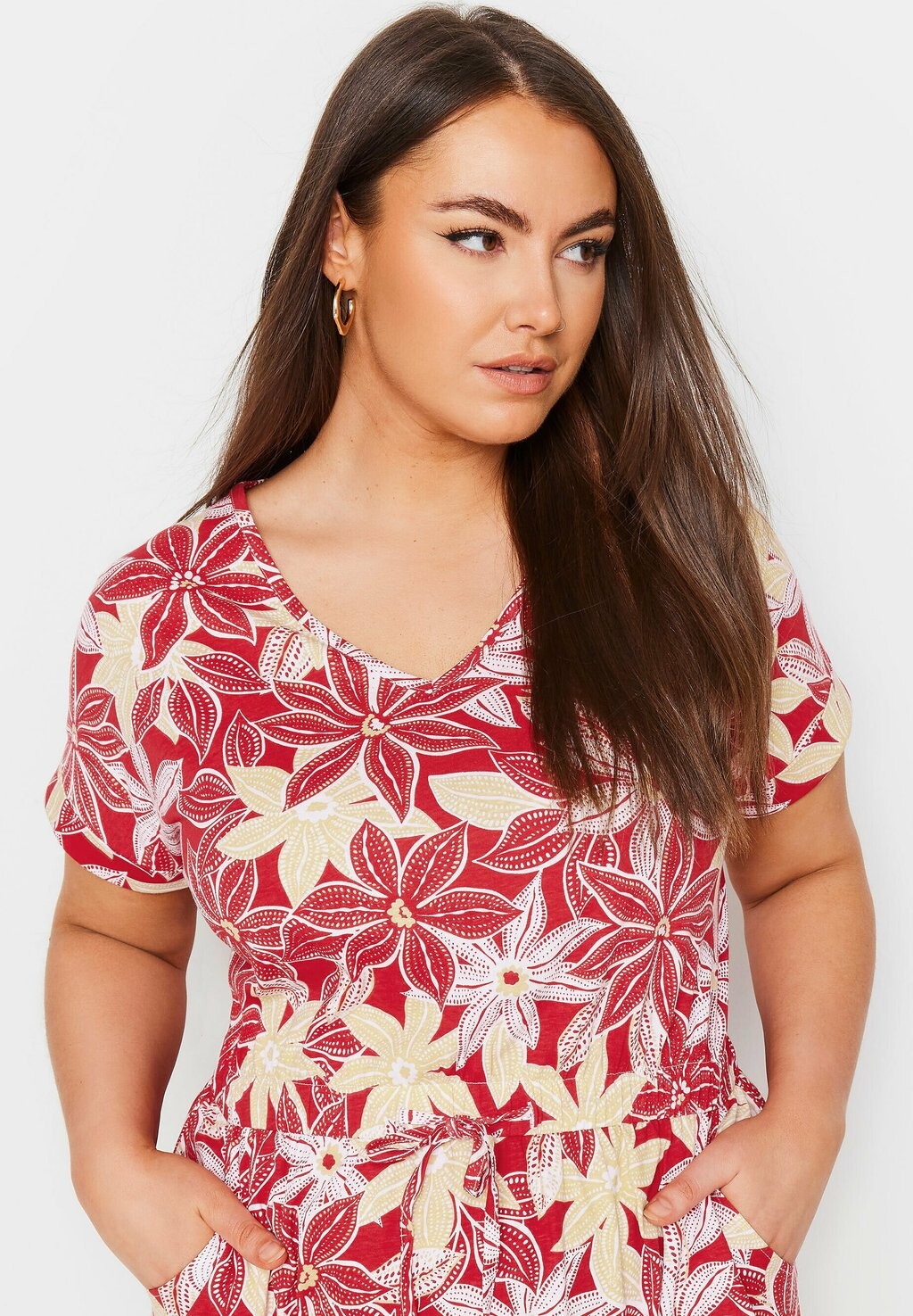 

Длинное платье Yours Clothing, красный
