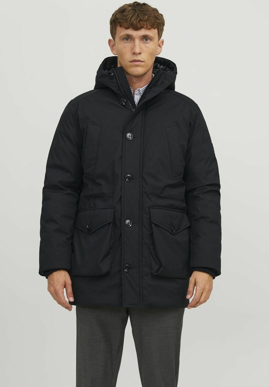 

Зимнее пальто КАПУЗЕН Jack & Jones, черный