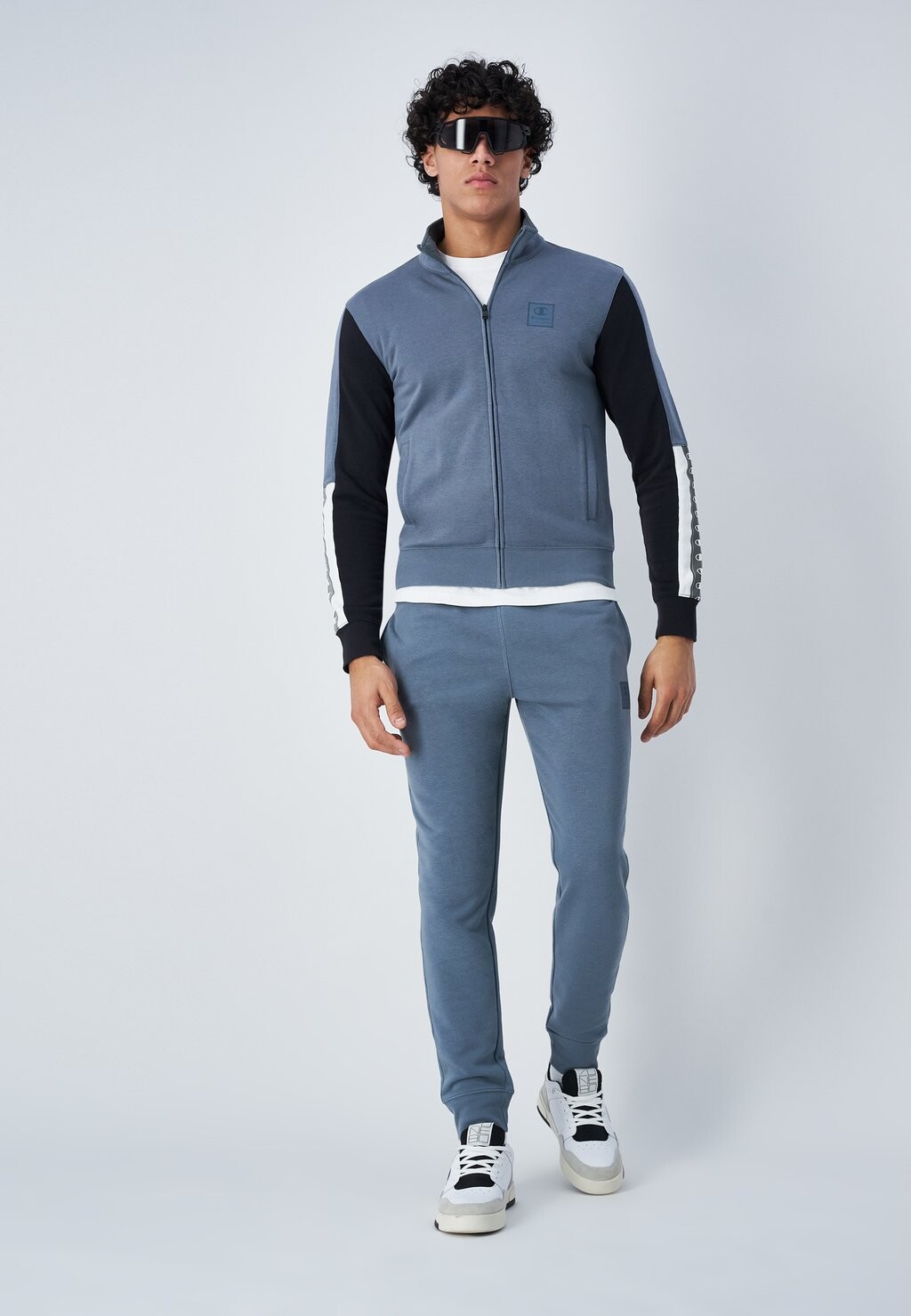 

Спортивный костюм SET Champion, цвет grey