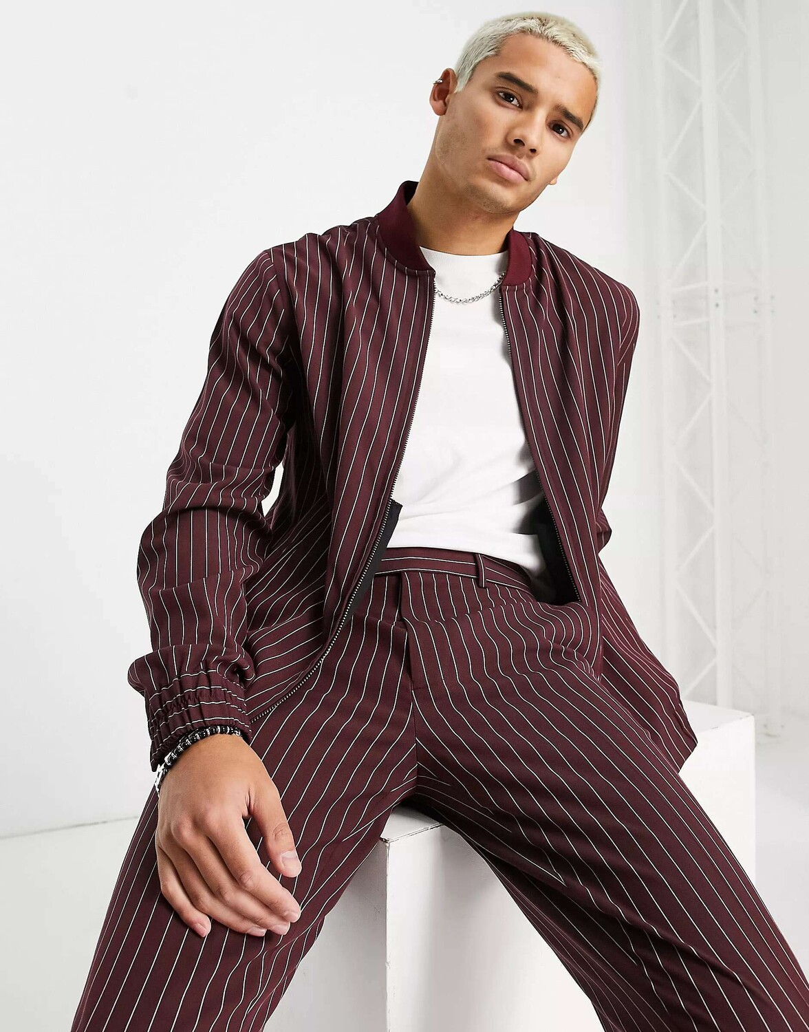 

Бордовый бомбер в тонкую полоску ASOS, Красный