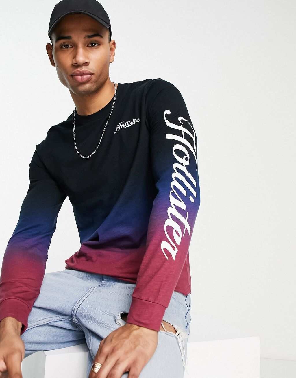

Черный/синий/розовый топ с длинными рукавами и логотипом Hollister