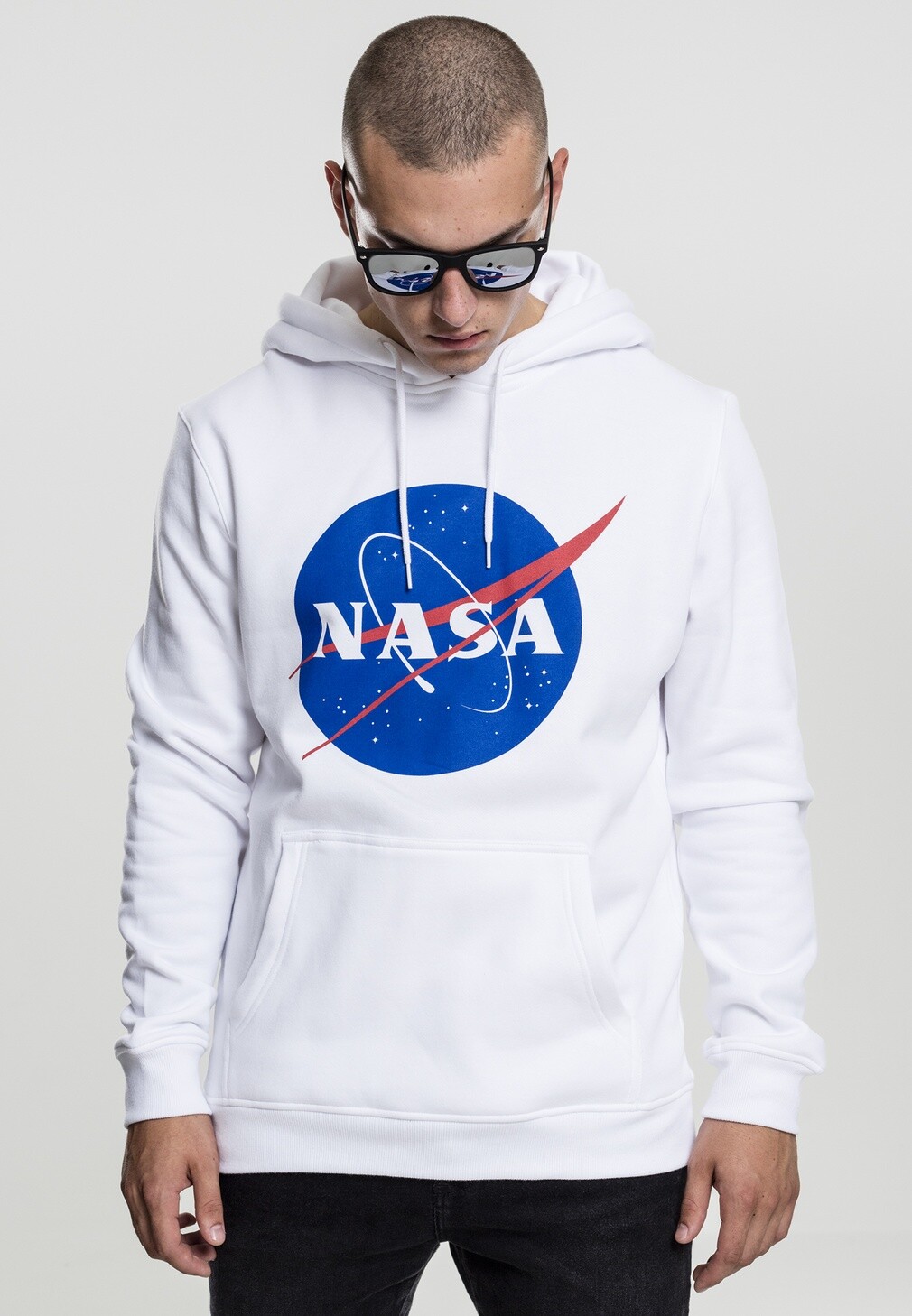 

Толстовка Mister Tee Hoodie, черный