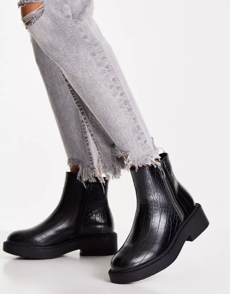 

Черные ботинки на молнии на плоской подошве Topshop Kai