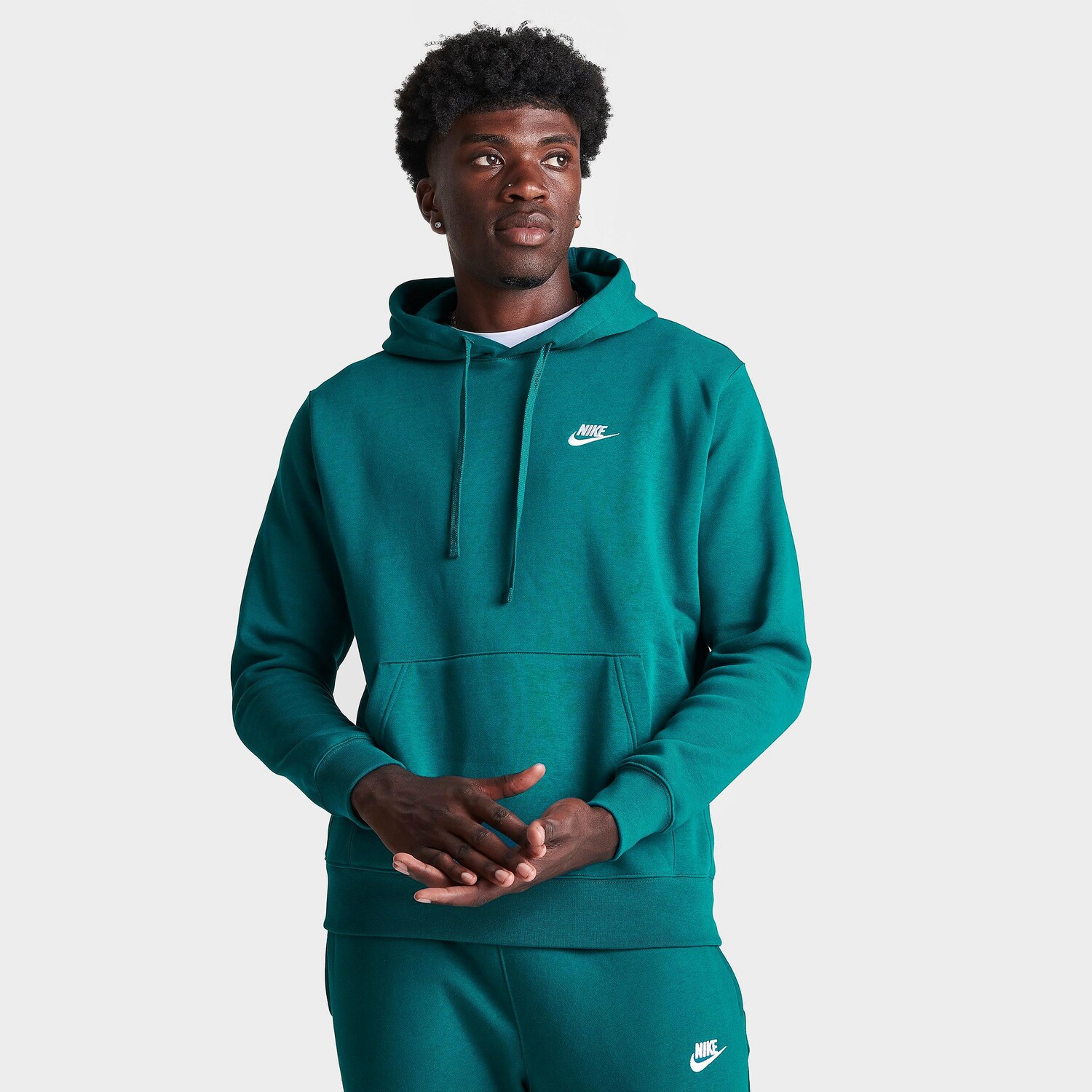 

Флисовая худи с вышивкой Nike Sportswear Club, зеленый