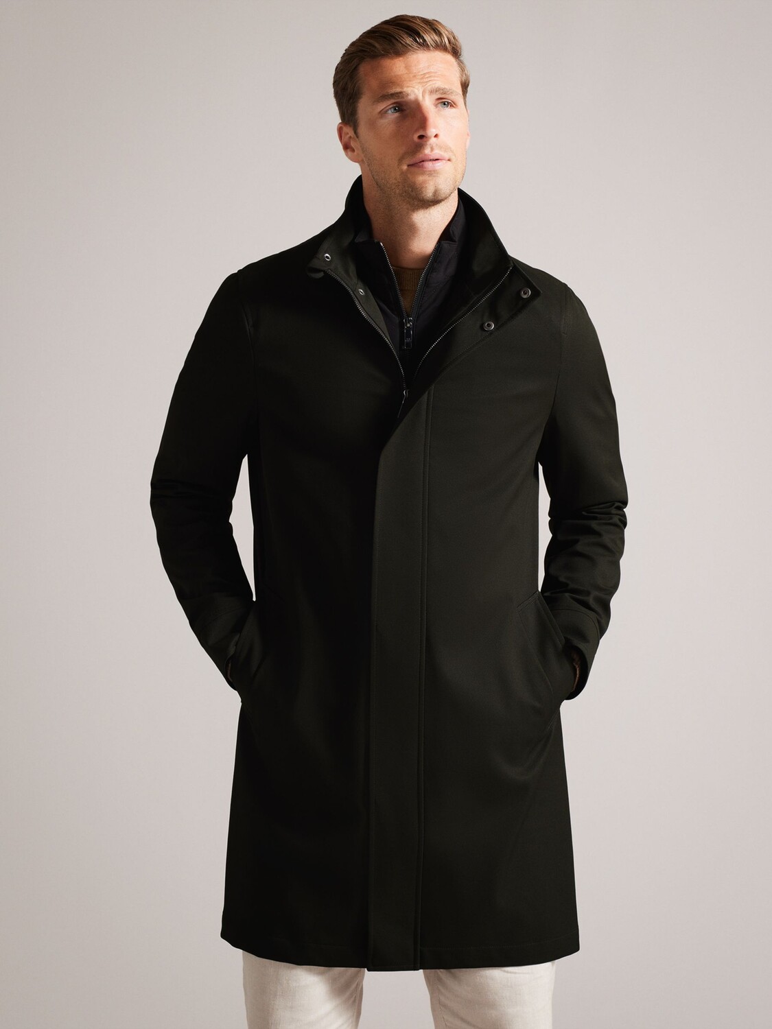 

Нейлоновое пальто Erolson с воротником-воронкой Ted Baker, темно-зеленый