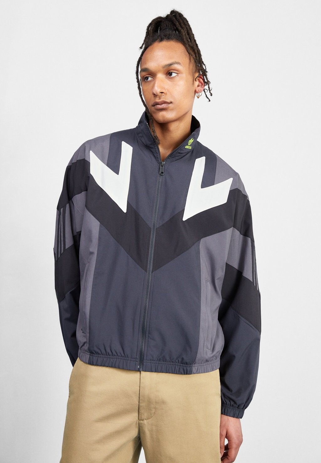 

Ветровка adidas Originals