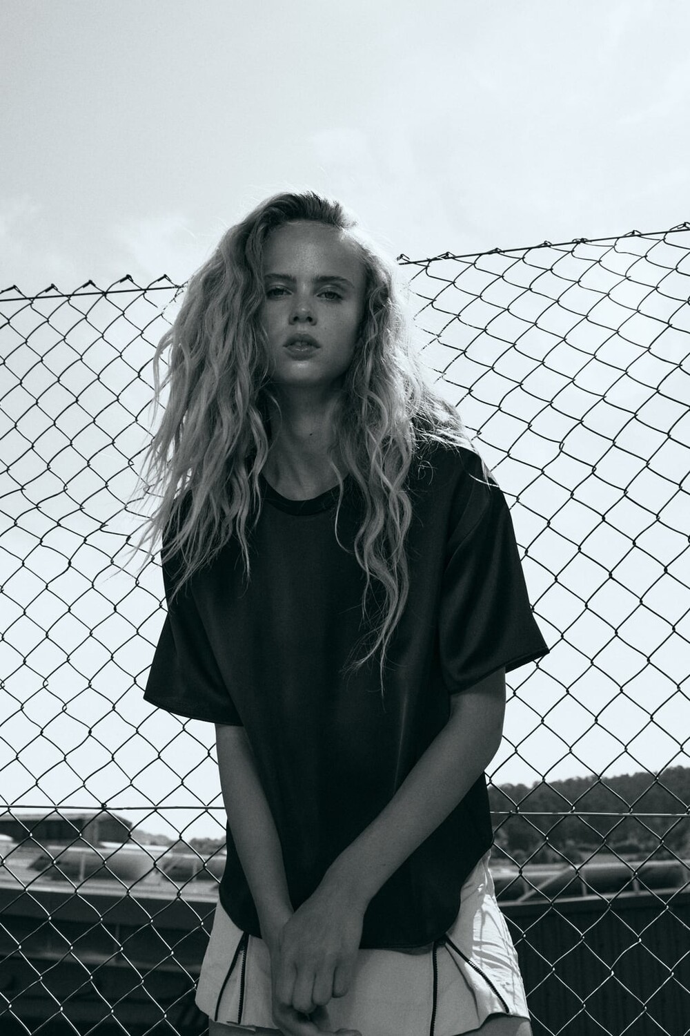 

Сатиновый топ ZARA, черный