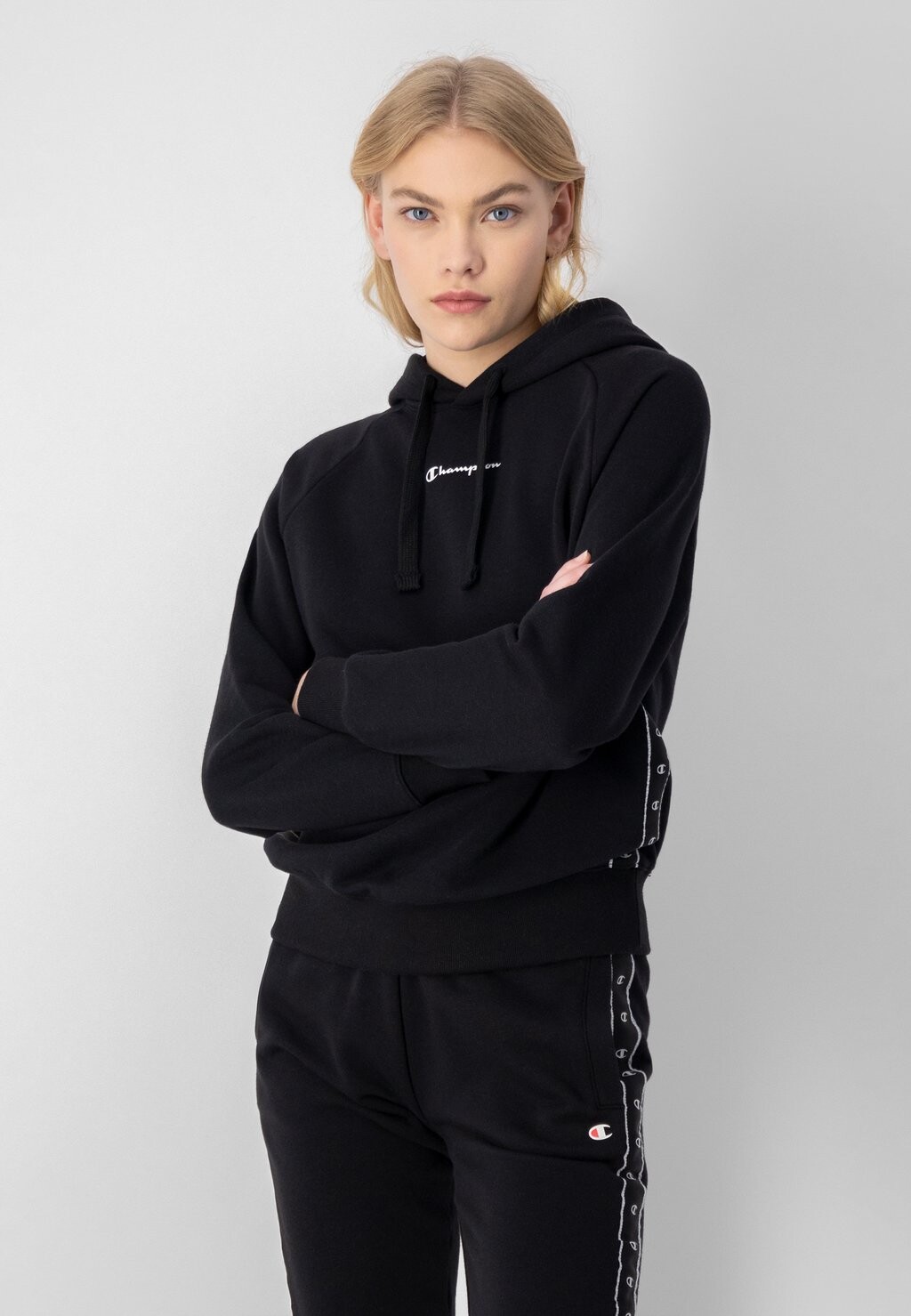 

Худи Champion