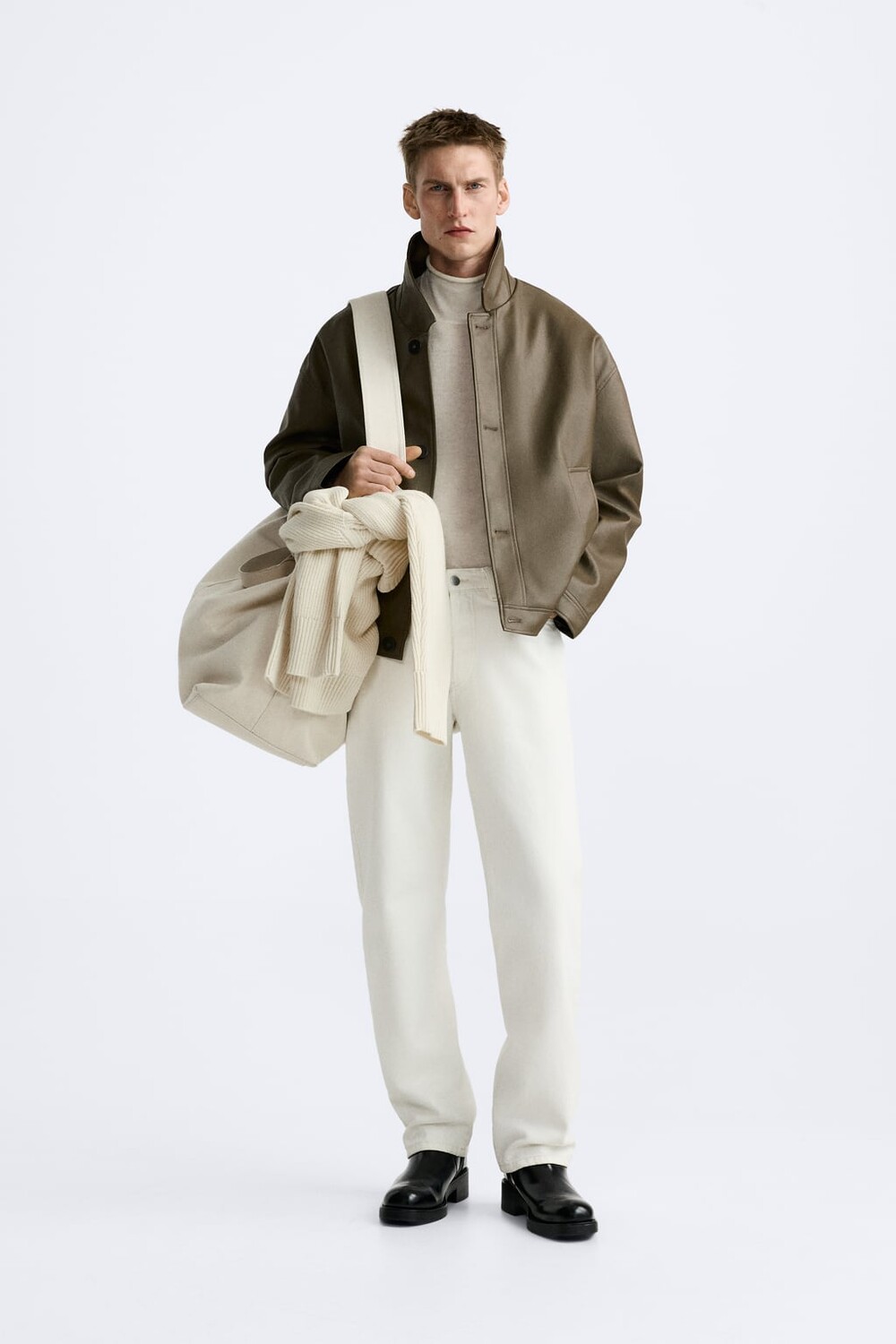 

Куртка свободного кроя с эффектом кожи ZARA, норка