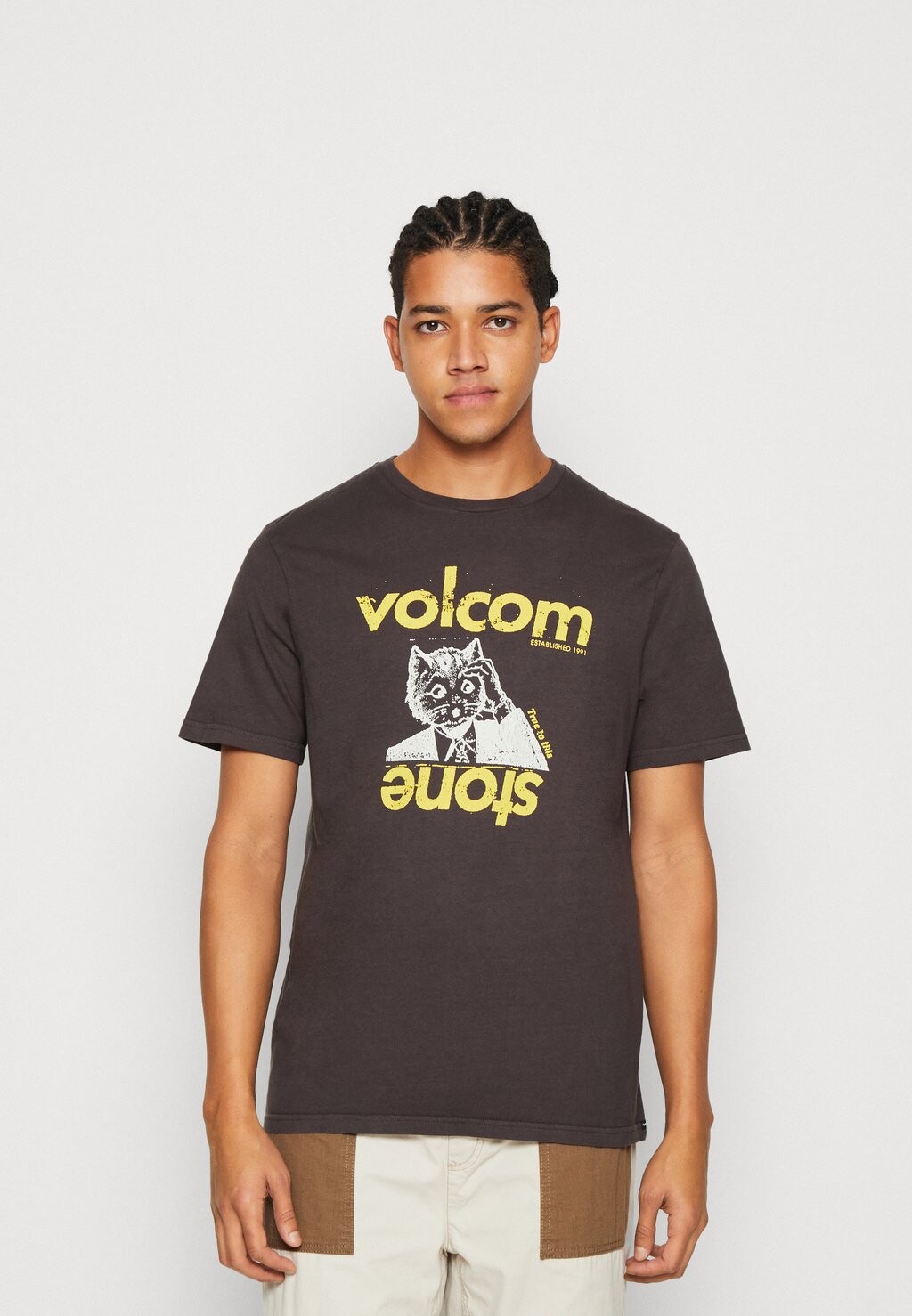 

Футболка с принтом Volcom, черный