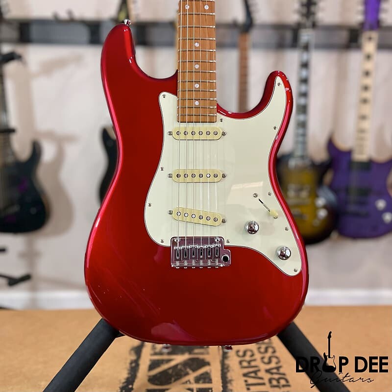 

Электрогитара Schecter USA Custom Shop Traditional Electric Guitar w/ Case-Candy Apple Red
