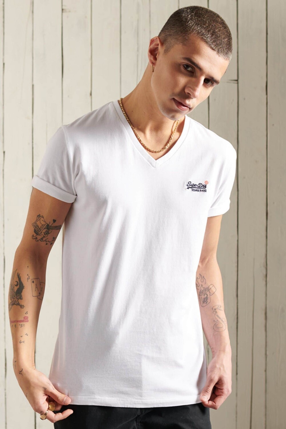 

Футболка Label Vintage с V-образным вырезом и вышивкой Superdry, белый