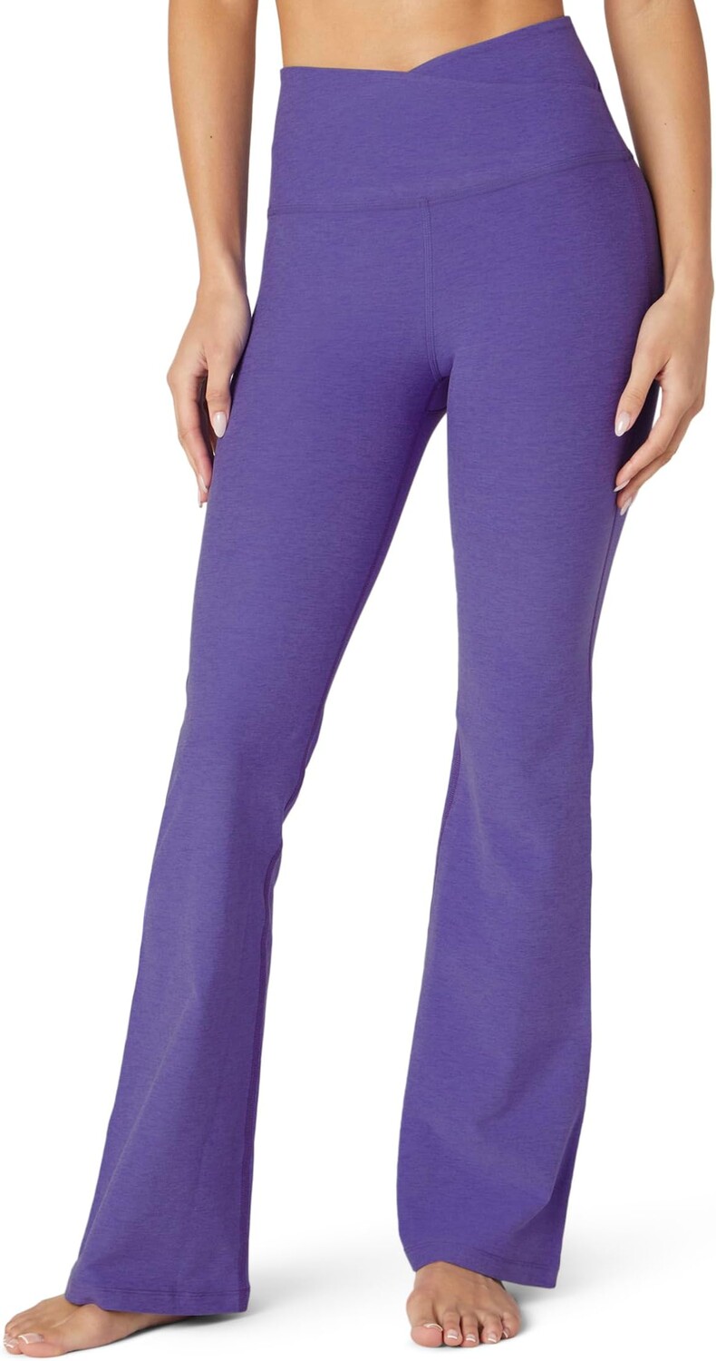 

Брюки Beyond Yoga Spacedye At Your Leisure Bootcut Pants, цвет Ultra Violet Heather