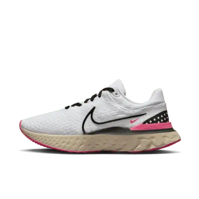 

Кроссовки Nike React Infinity 3, цвет White/Pearl White/Hyper Pink/Black