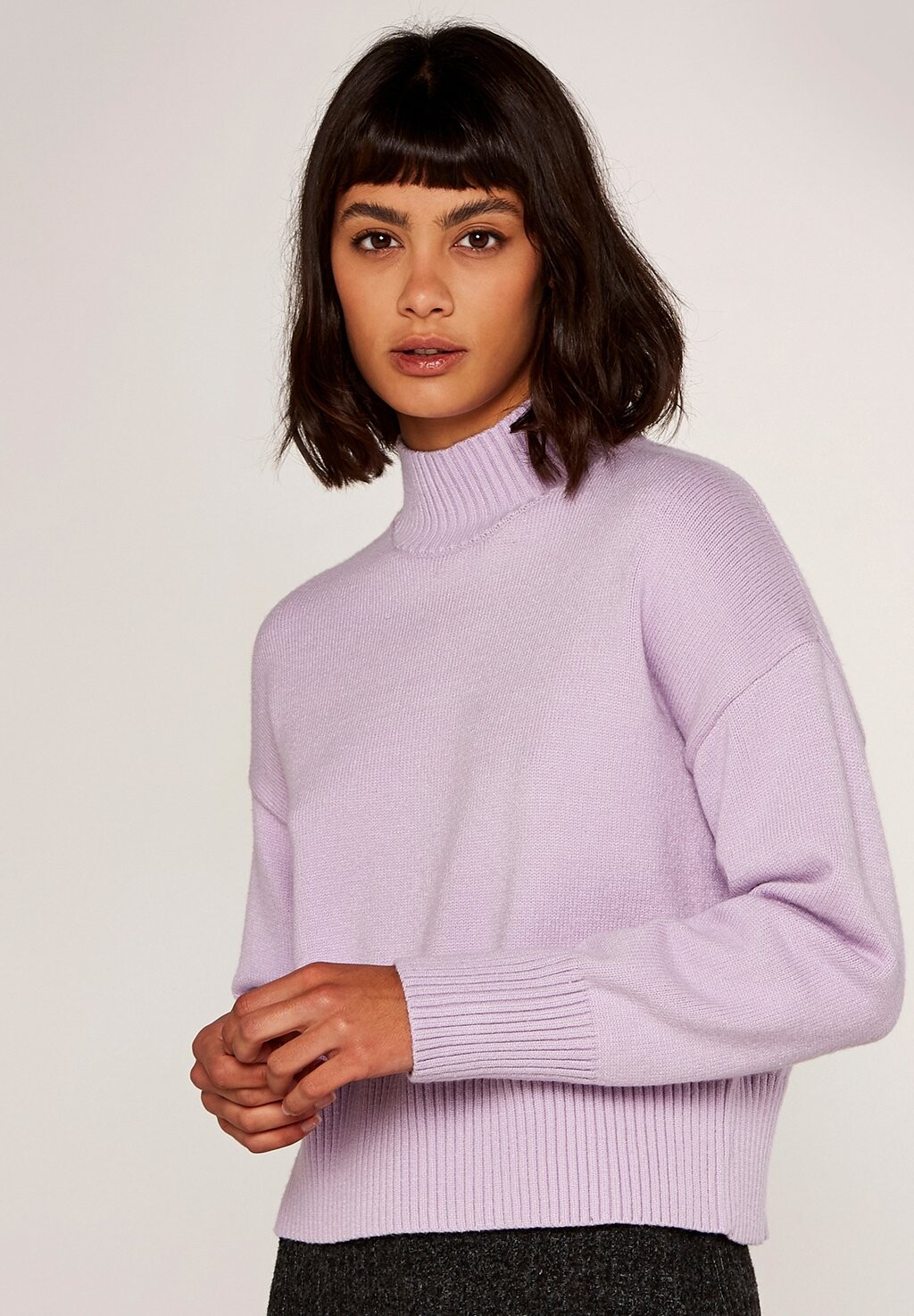 

Вязаный свитер CHUNKY MOCK NECK Apricot, цвет lilac