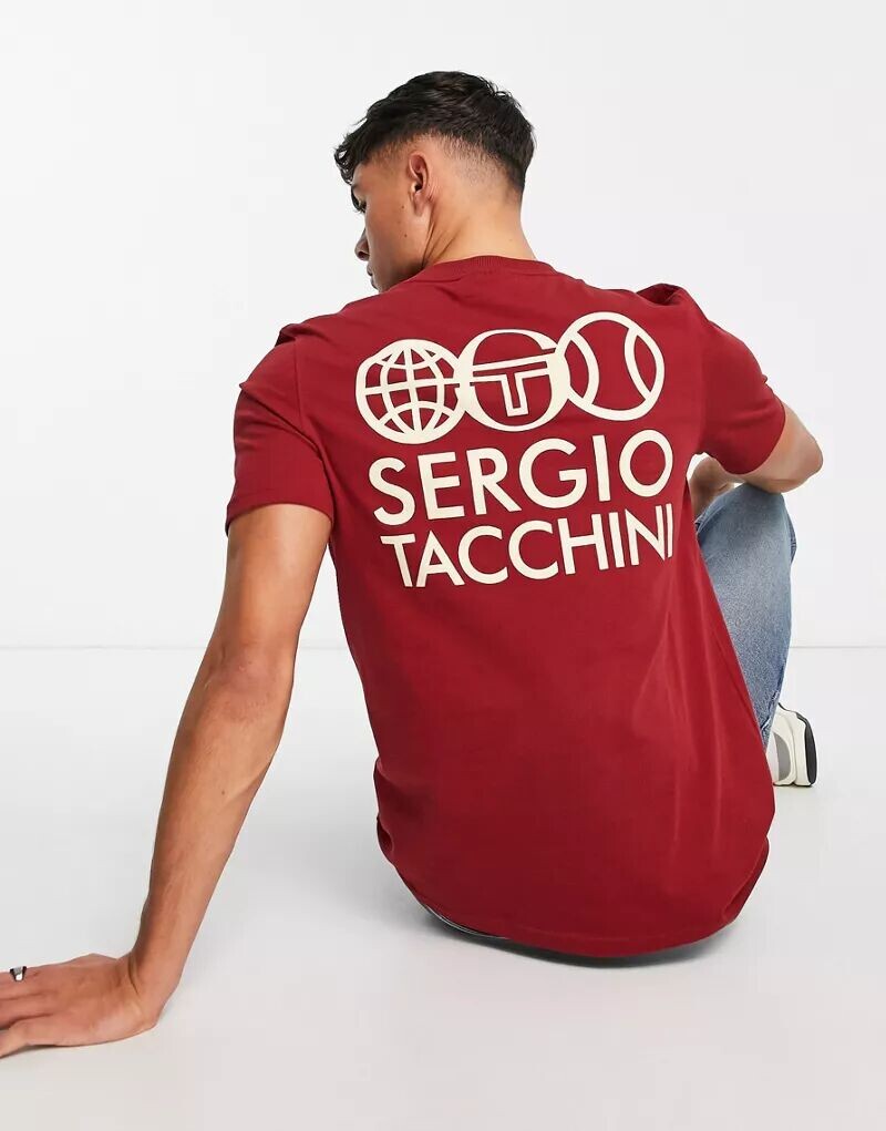 

Sergio Tacchini – красная футболка с принтом на спине