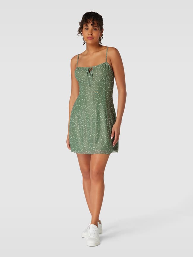 цена Мини-платье с узором по всей поверхности Review, зеленый лайм