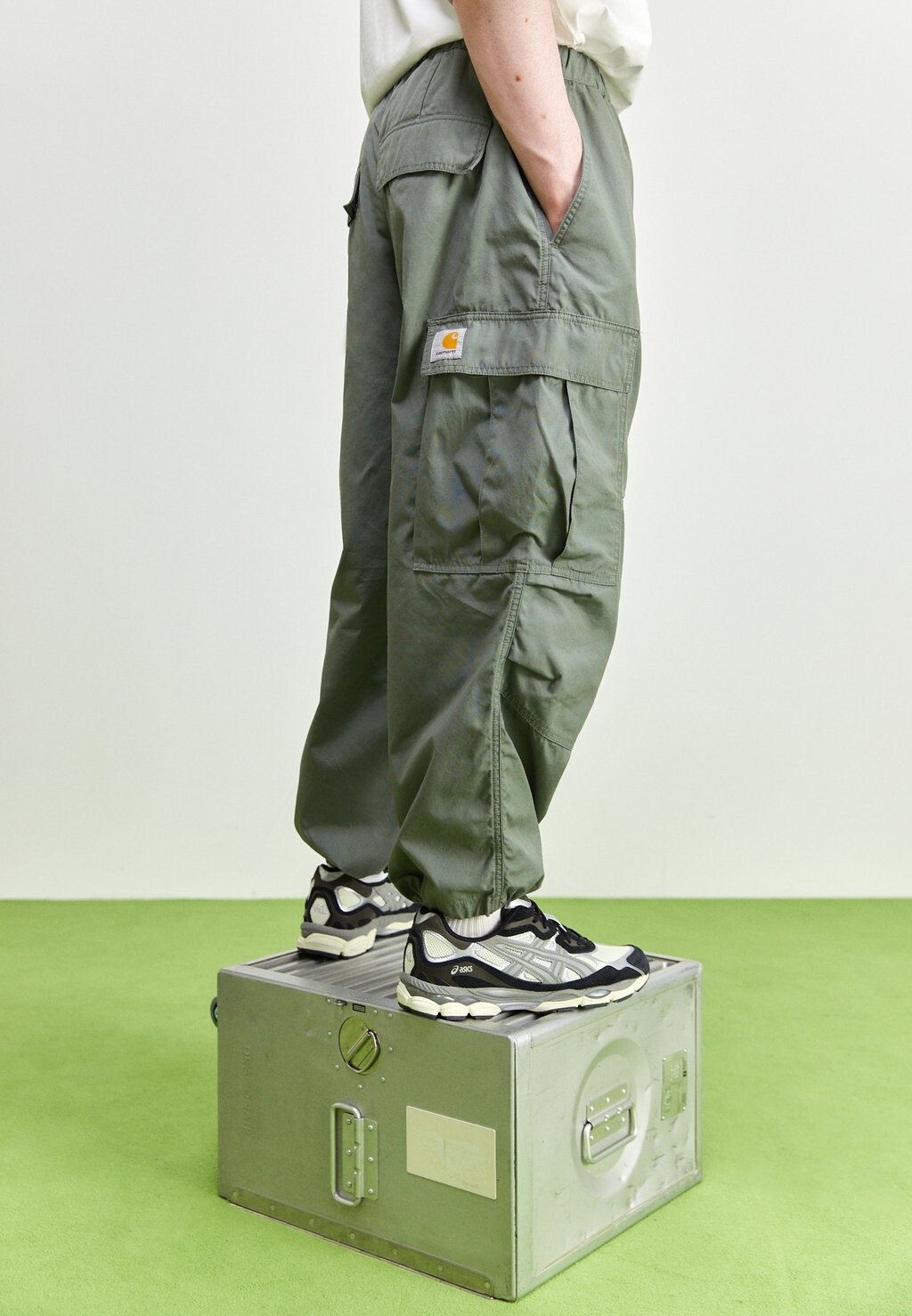 

Брюки-карго JET PANT Carhartt WIP, цвет smoke green rinsed