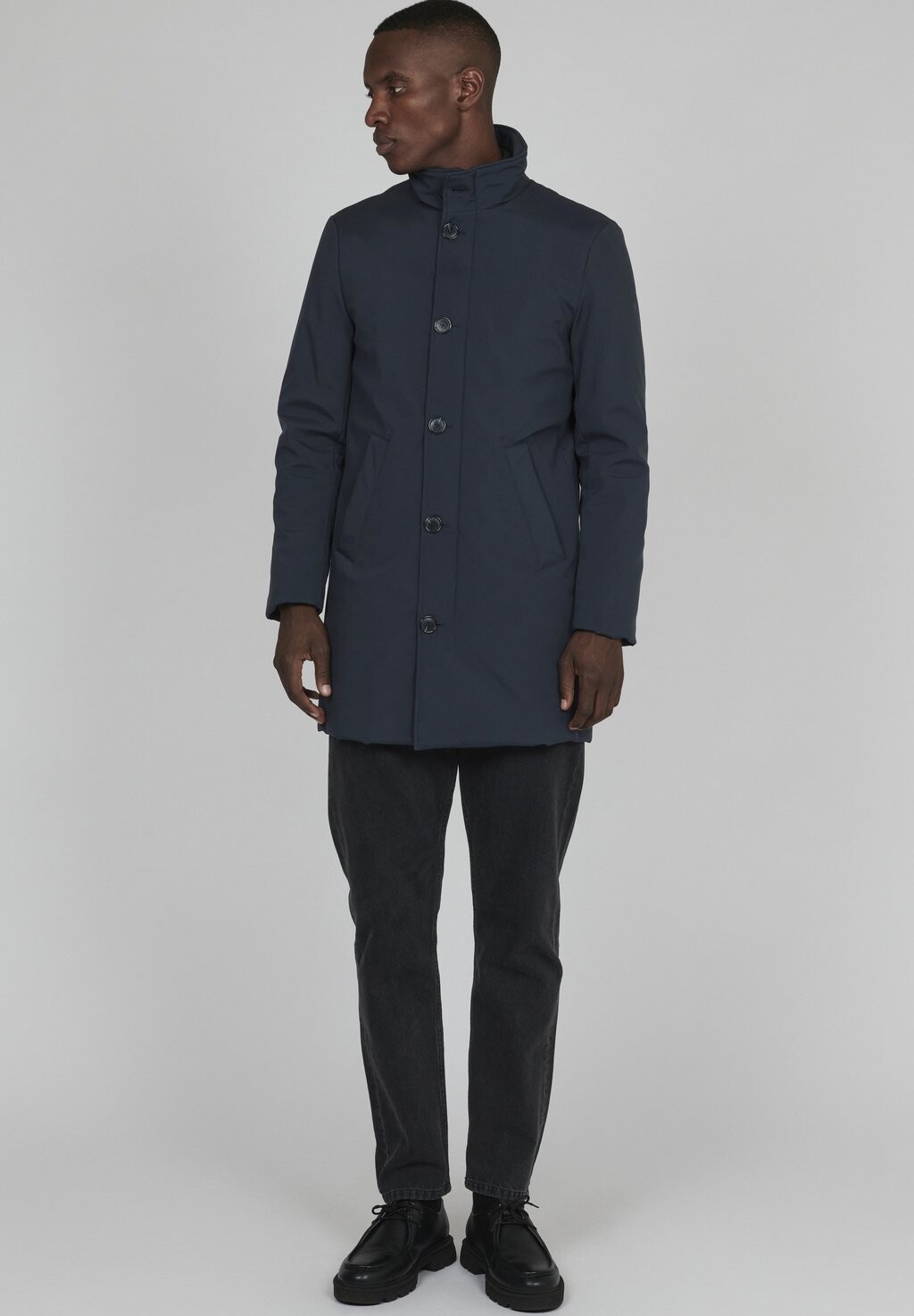 

Классическое пальто Majoshow Matinique, цвет dark navy