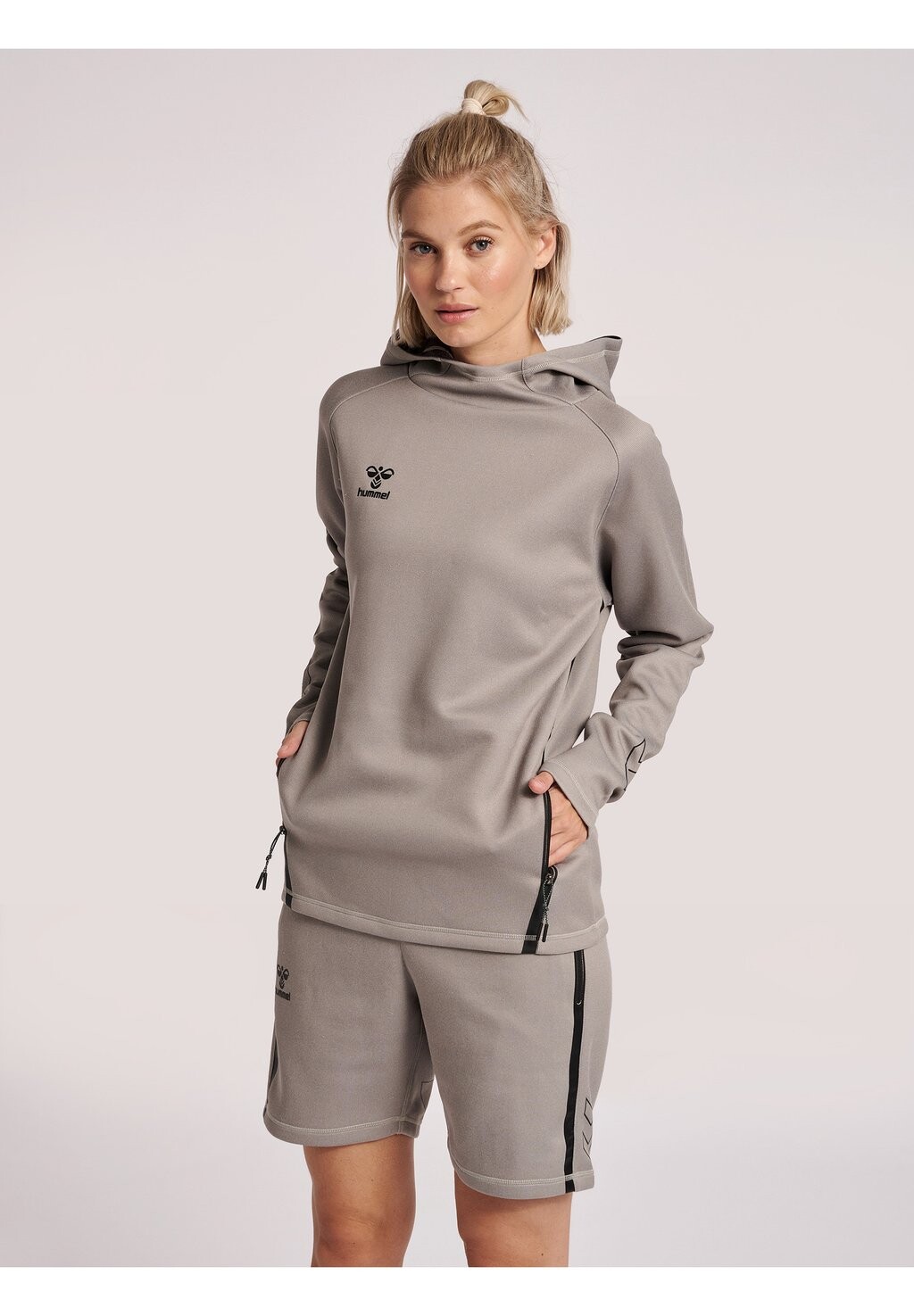 

Толстовка с капюшоном Hummel, серый меланж