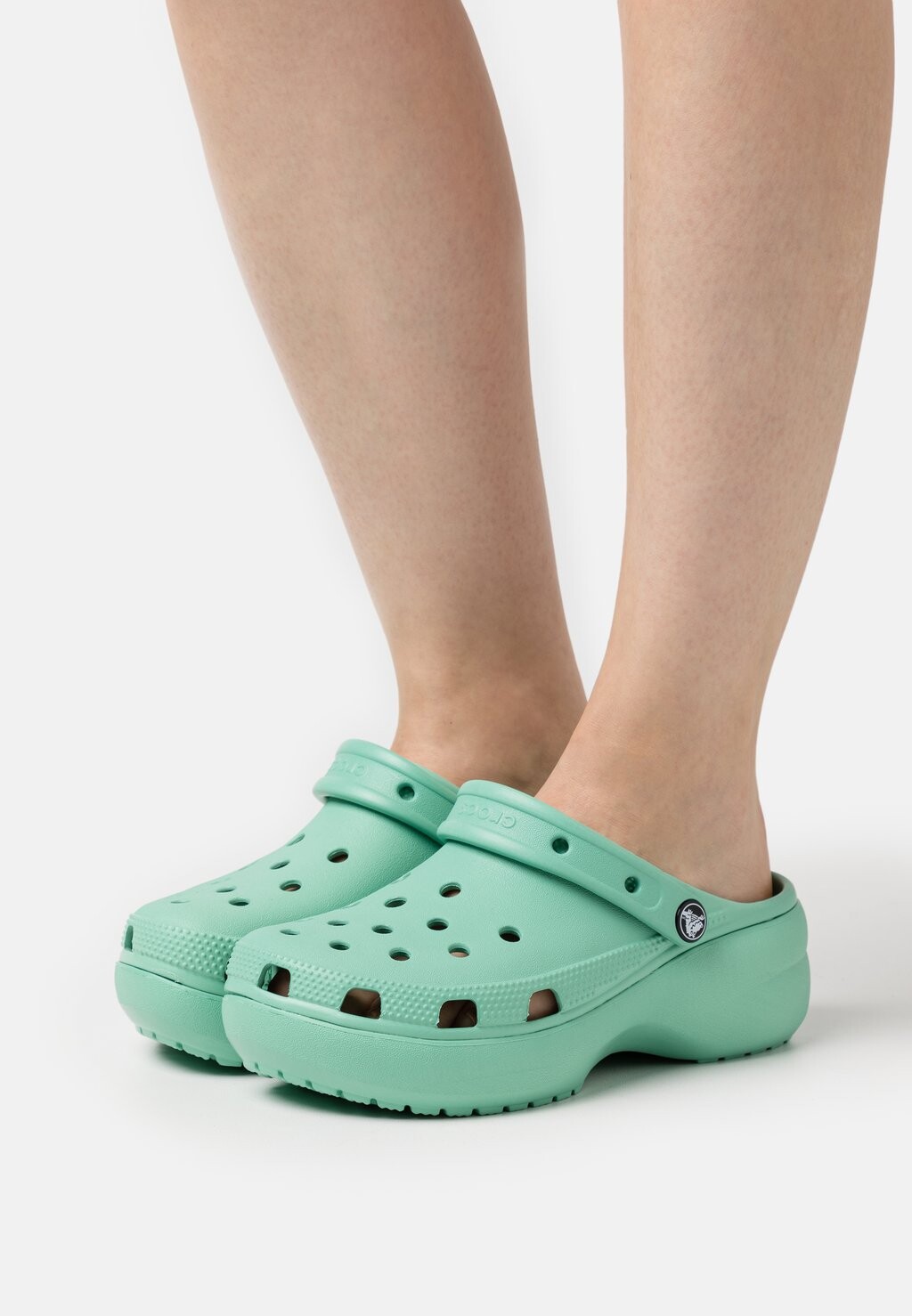 

Шлепанцы Crocs