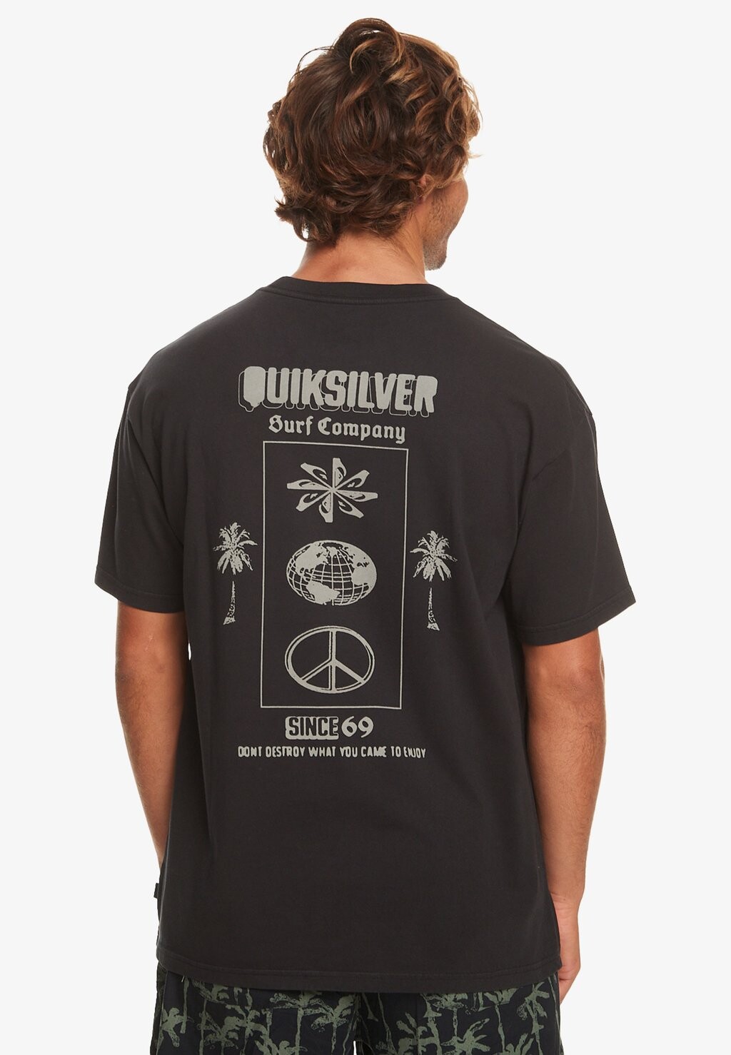 

Футболка с принтом Quiksilver, черный