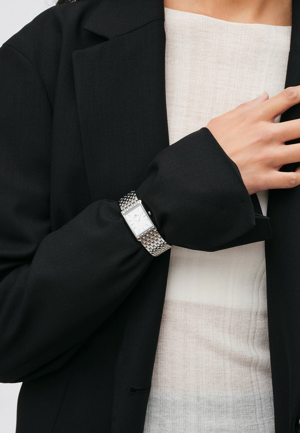 

Часы Bound 9-Link Daniel Wellington, серебристого цвета