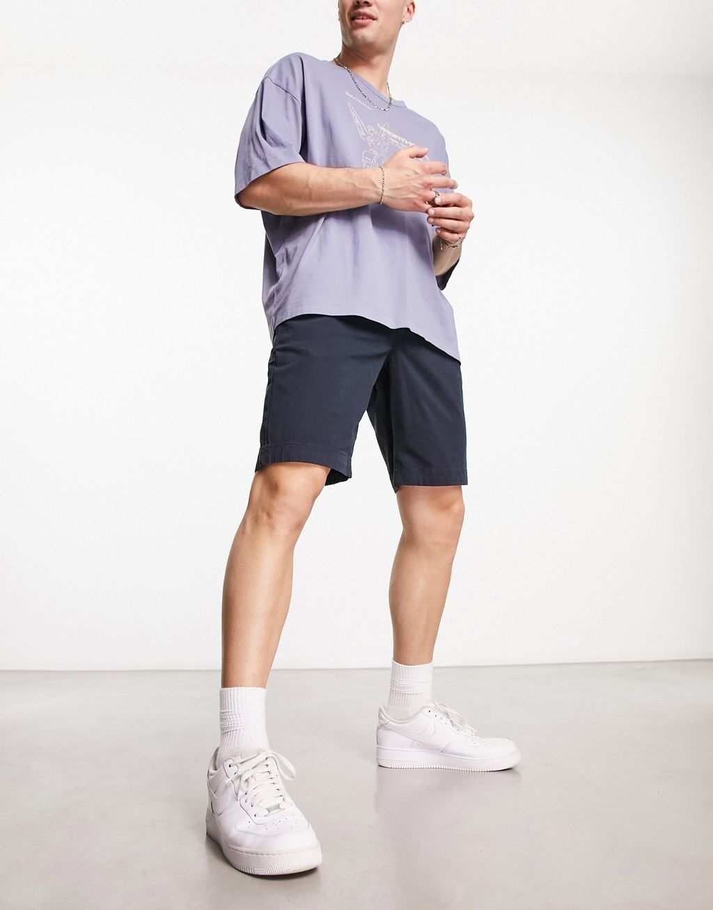 

Темно-синие шорты чинос Superdry Studios Core