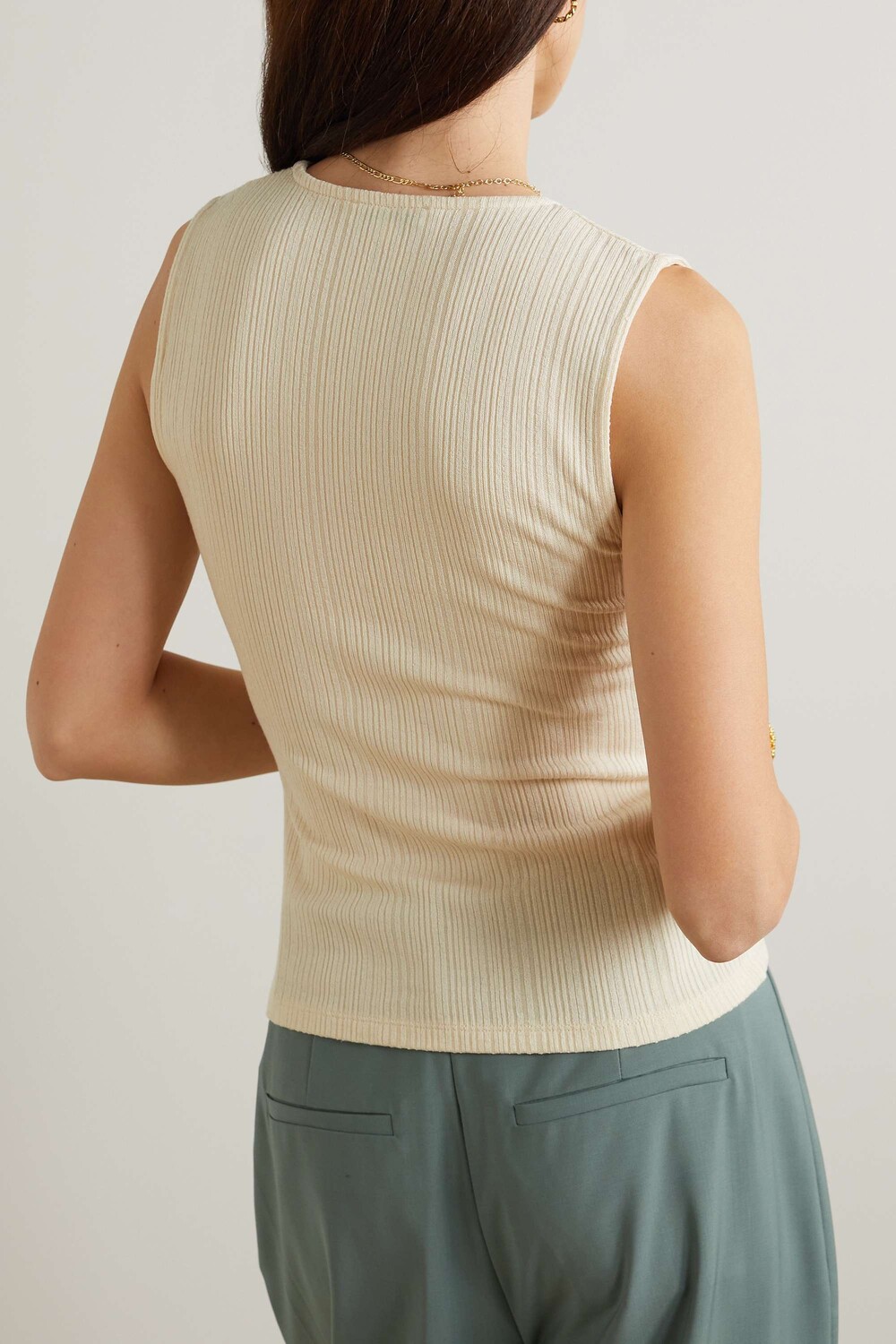

VINCE Ребристая майка из смеси лиоцелла TENCEL, кремовый
