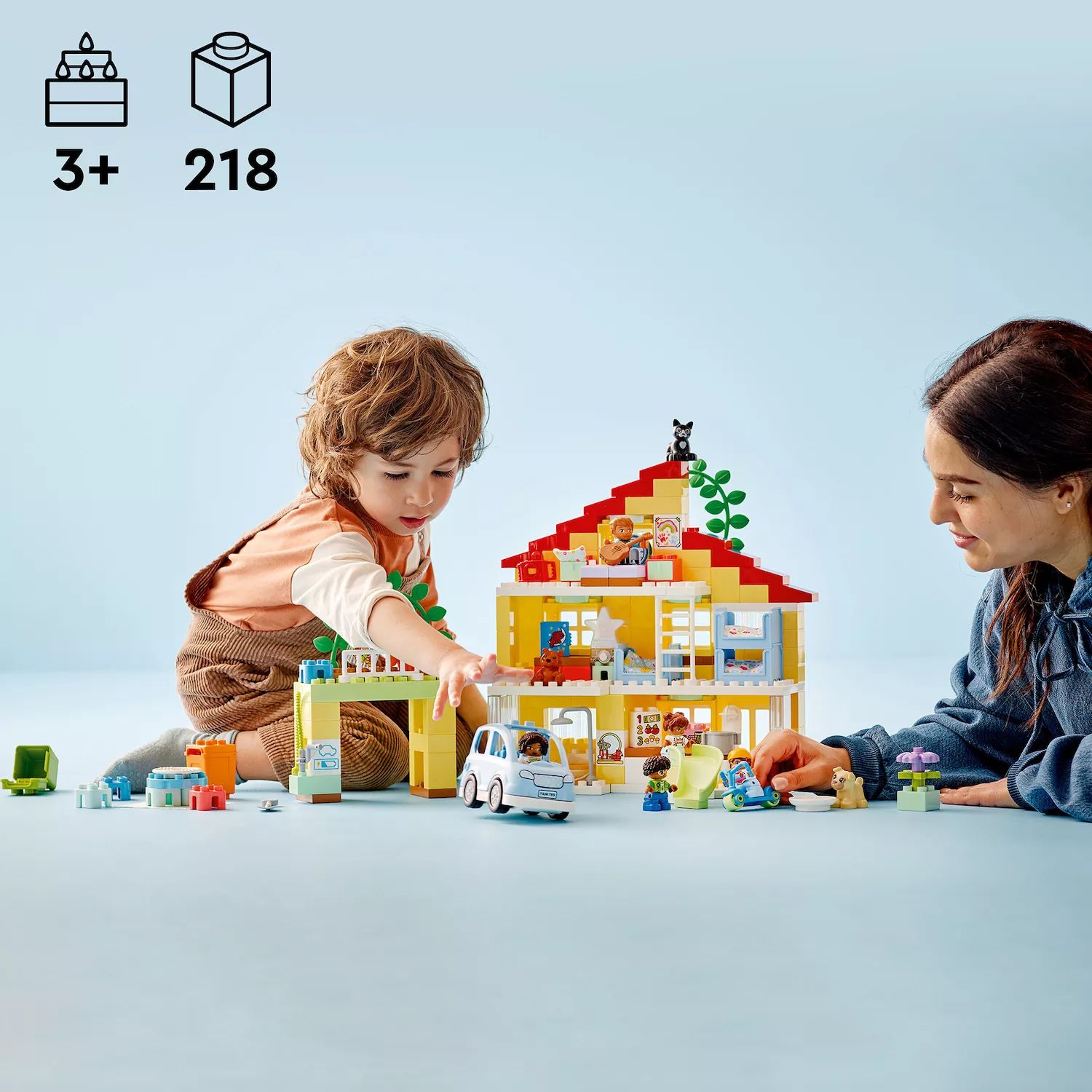 LEGO DUPLO Town 3-в-1 Семейный дом «Притворись» 10994 Набор игрушек для сборки (218 деталей) LEGO конструктор lego duplo 10994 семейный дом 3в1